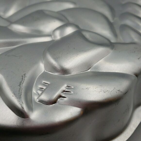 Vintage Wilton Cake Pan Eggs In Easter Basket 1980 Baking Mold Decorating Ideas - Picture 9 of 11